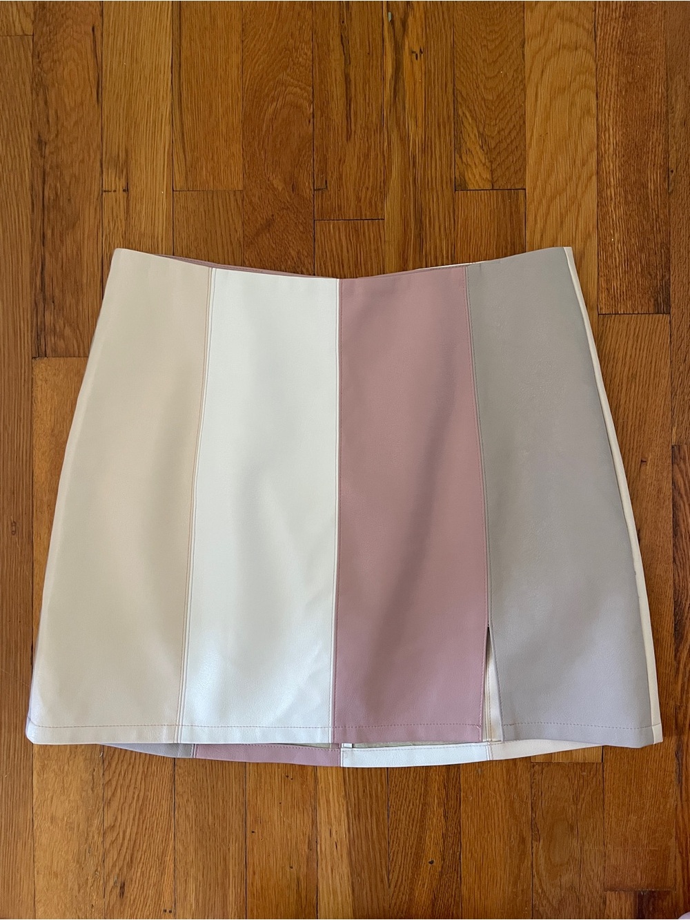 Le Lis Collection Colorblock Mini Skirt